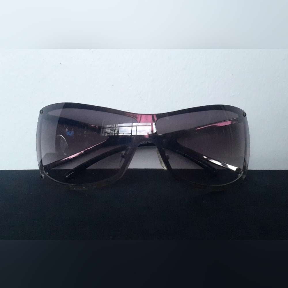 Mercury Sun Wrap-style Sunglasses